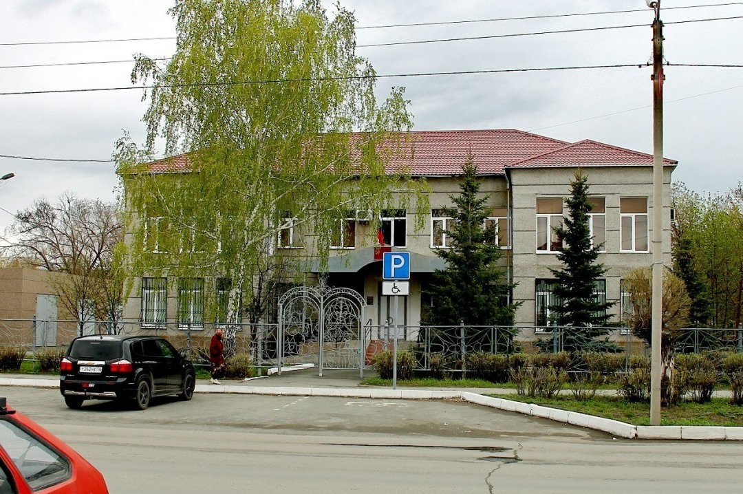 Мужчина просит компенсацию за побои на просьбу соблюдать тишину